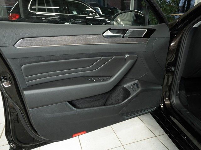 Passat Variant GTE R-Line Leder 360° HUD AHK DCC