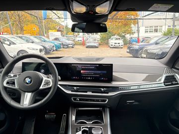 BMW X5 xDrive30d M Sportpaket Gestiksteuerung DAB