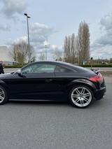 Audi TTS Coupe 2.0 TFSI S tronic quattro - - schwarze Audi TTS