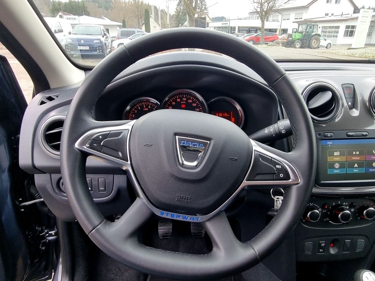 Fahrzeugabbildung Dacia Sandero Stepway Prestige TCe 100