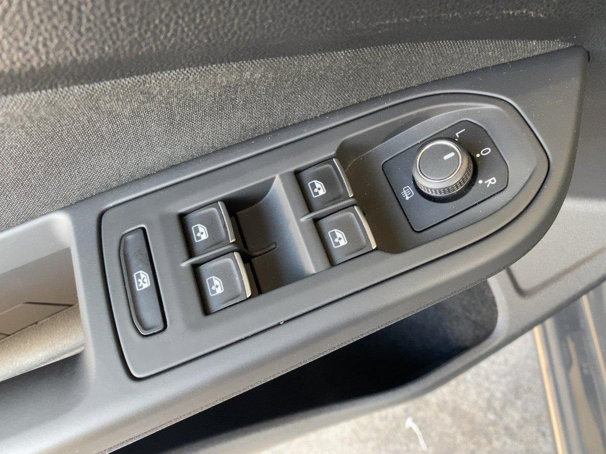 Volkswagen Golf VIII Active RFK*4xSHZ*ACC*LED*Navi*Apple*LM, миниатюра 7