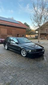 BMW E39 540i - BMW 540: Kombi, E39 540i