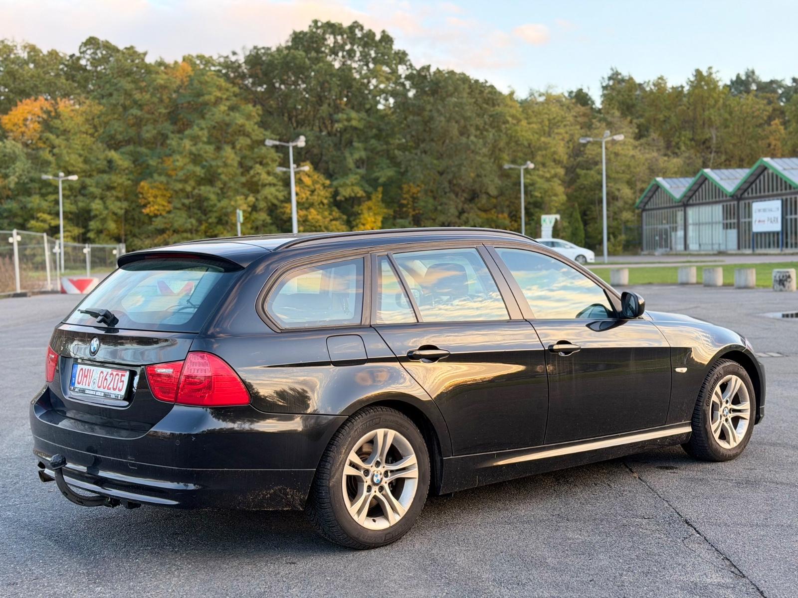 BMW 318 2012 — photo 6