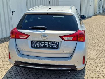 Toyota Auris - 10