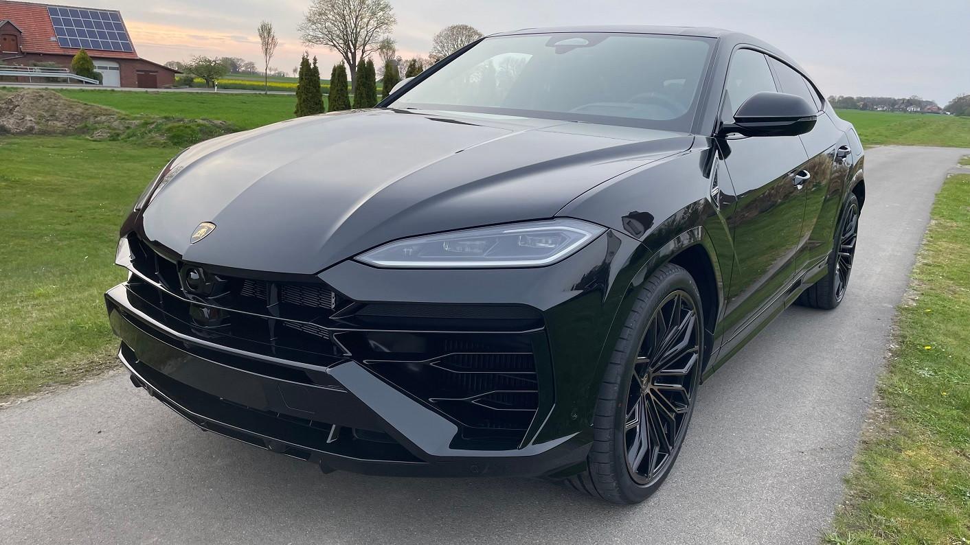 Lamborghini Urus SE+MASSAGE+PANO+23"+B&O+AMBIENTE+PROD.2026