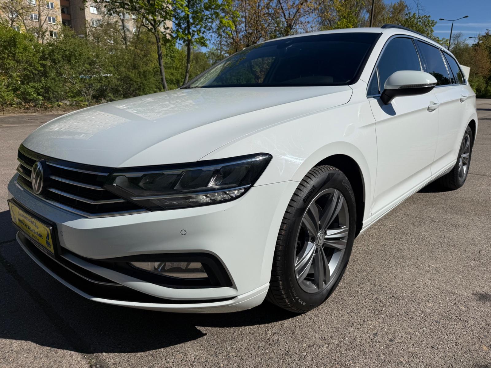 Volkswagen Passat Variant DSG Business*AHZV*KEYLESS*QI*CAM*