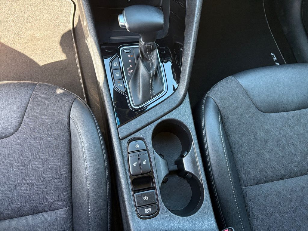 Fahrzeugabbildung Kia Niro 1.6 Plug-in Hybrid Spririt