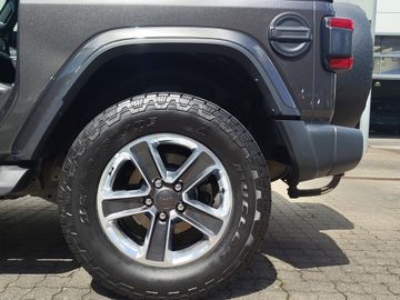 Jeep Wrangler - 12