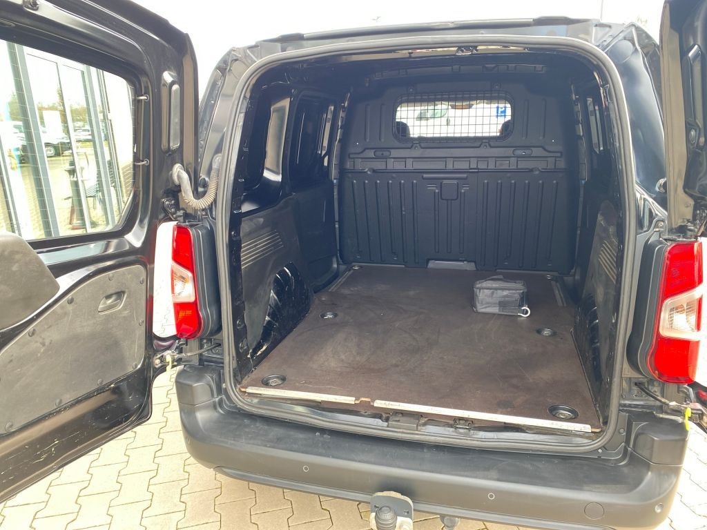 Fahrzeugabbildung Citroën Berlingo 1.5 Diesel 100 M S&S Club *AZV*Sitzh*PD