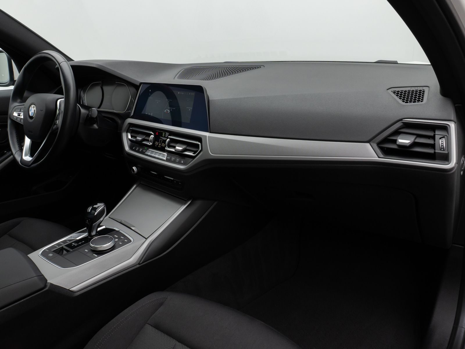 Fahrzeugabbildung BMW 320d xD Panorama DAB PDC Geschwindigkeitsreg LED