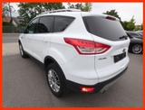 Ford KUGA 1.6 EB 6G TITAN NAVI+LEDER+BIXENON+TÜV-NEU - Ford Kuga mit Benzin-Antrieb: Geländewagen, 1.6
