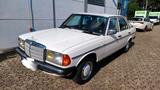Mercedes-Benz Mercedes Benz W123  230E *5-Gang* sehr sch... - Mercedes-Benz 230 in Duisburg