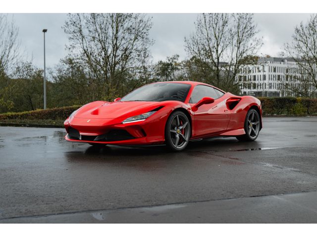 Ferrari F8 Tributo LIFT/CARBON/CAMERA