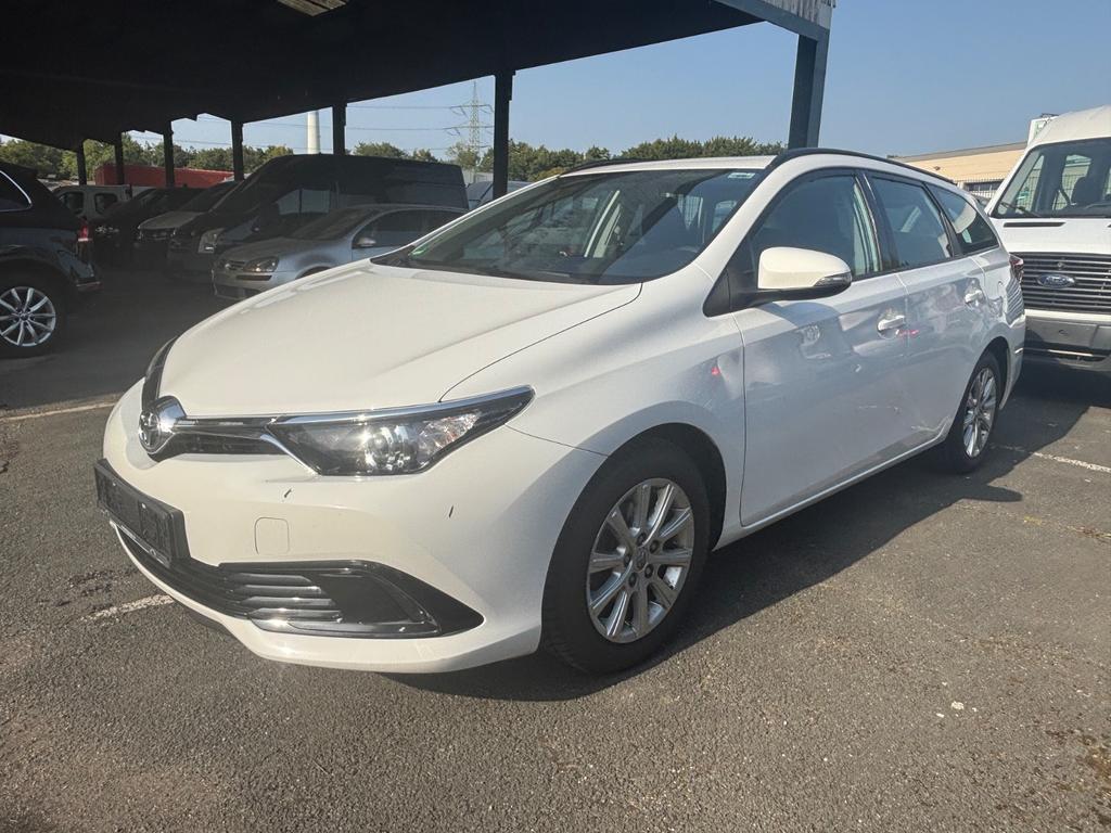 Toyota Auris Touring Sports