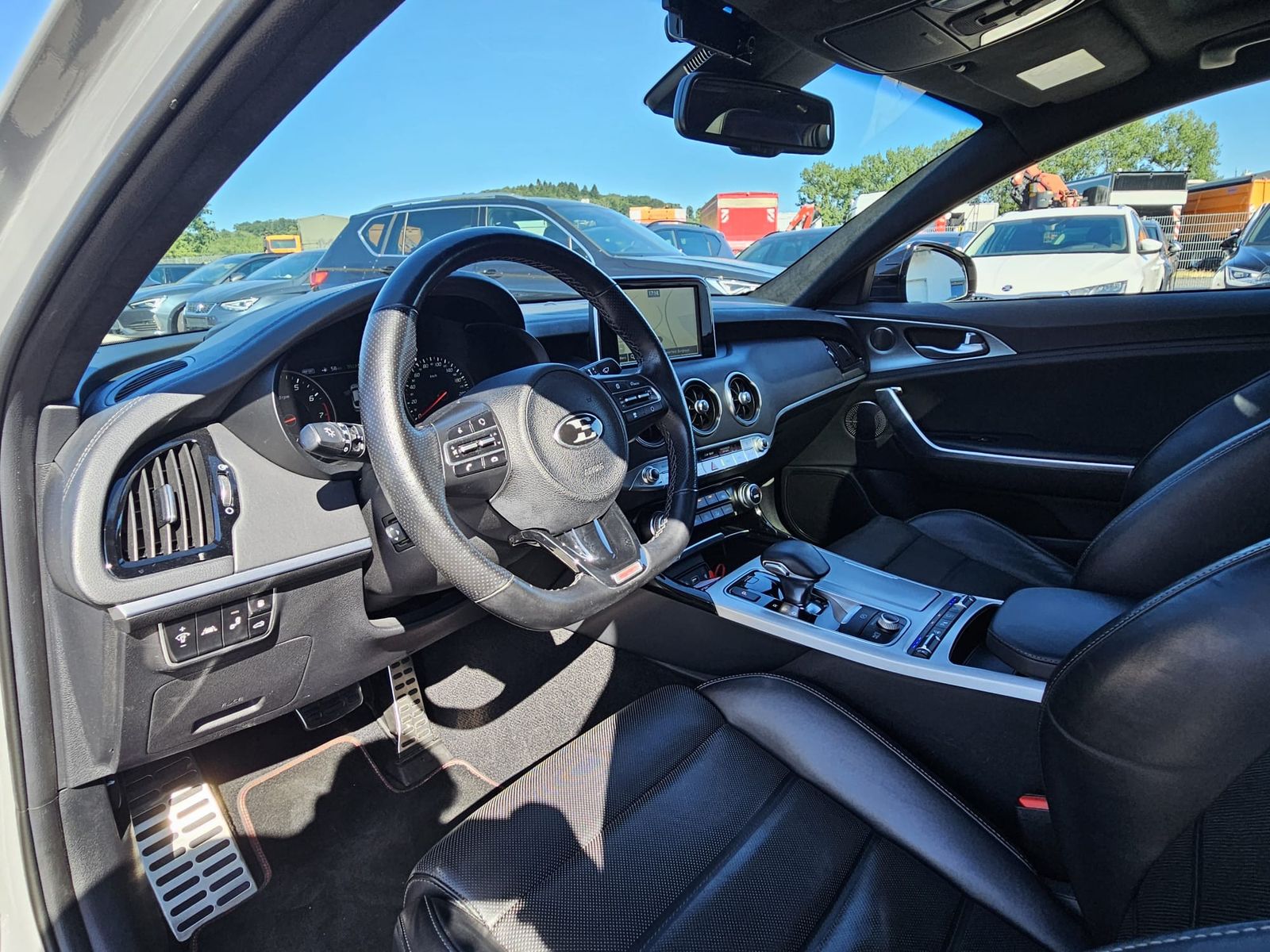 Fahrzeugabbildung Kia Stinger 3.3T V6 GT 4WD PANO*360°HUD*H&K*LED*20"