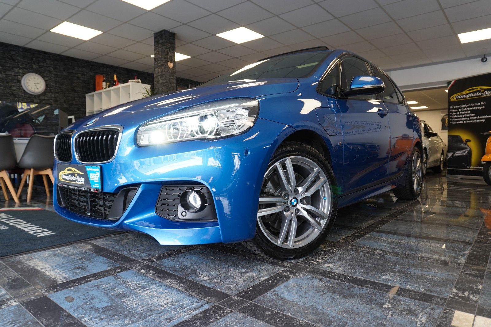 BMW 225 Active Tourer xe M Sport/LED/Navi/Leder/Pano