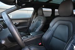 Fahrzeugabbildung Volvo V90 T8 TwinEngine AWD R-Design*PANO*B&W*LUFT*360