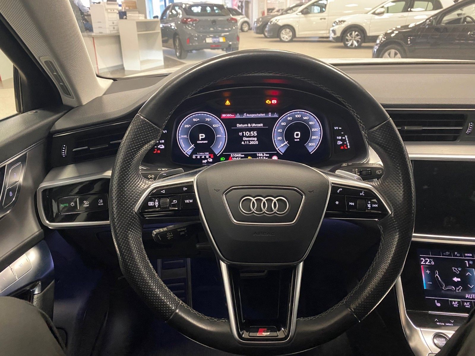 Fahrzeugabbildung Audi A6 Avant 55 TFSI e quattro sport+S-Line+MATRIX++