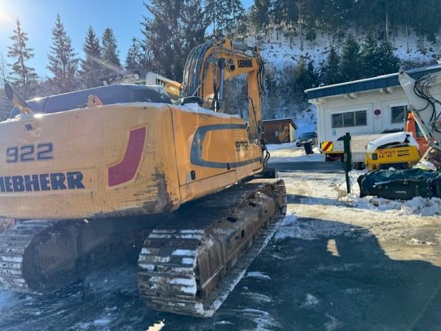 Liebherr R922