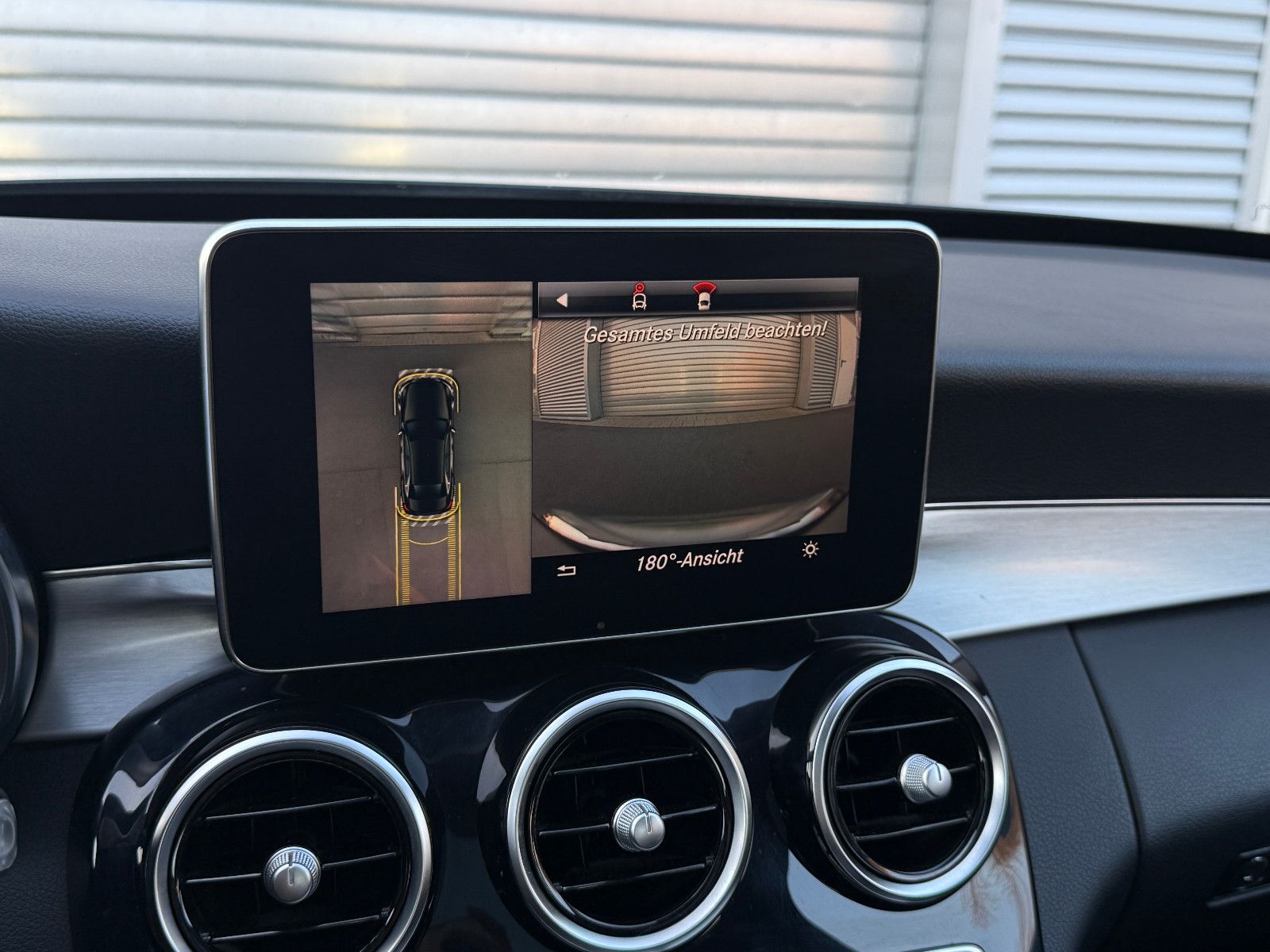 Fahrzeugabbildung Mercedes-Benz C 200 d Limo 9G-Tronic Avg GRA Pano 360°Kamera