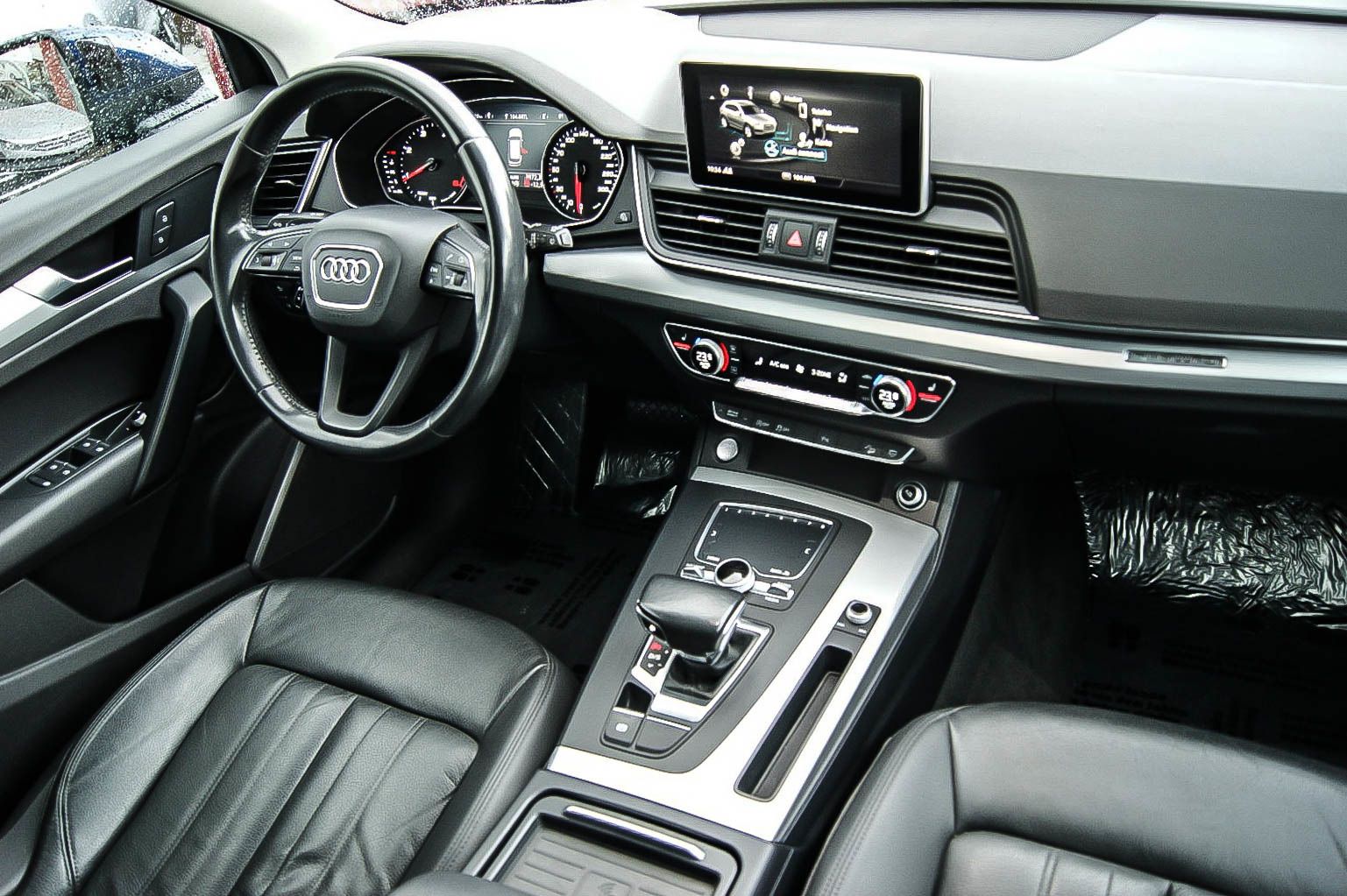 Fahrzeugabbildung Audi Q5 40 TDI quattro S tronic MATRIX LED PANORAMA