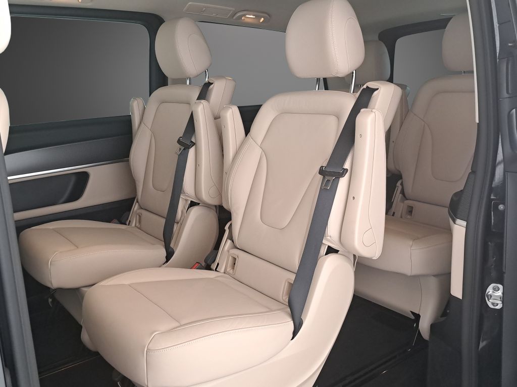 MERCEDES-BENZ V-Class 2025
