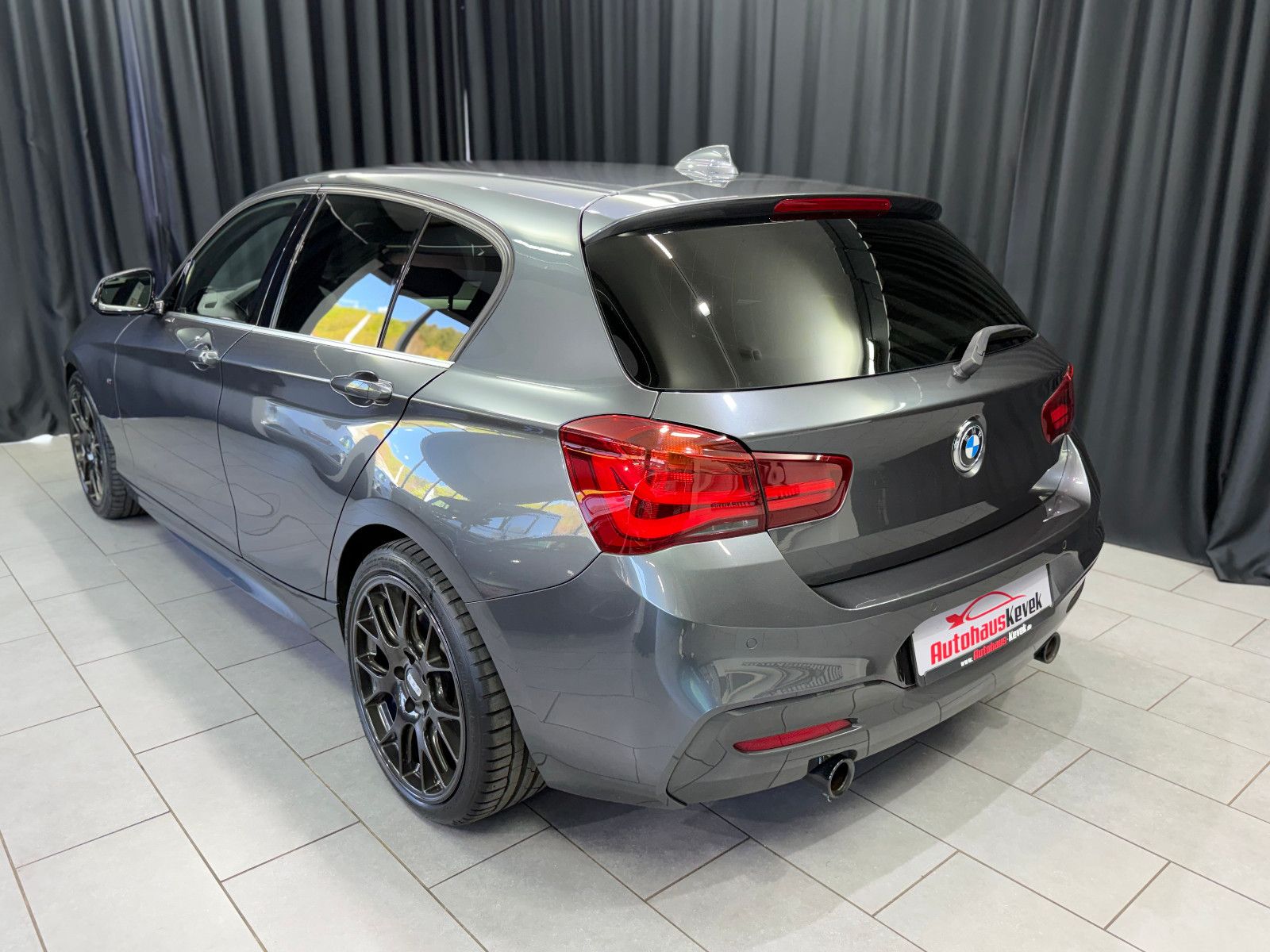 Fahrzeugabbildung BMW M140i xDrive Special Edition |LED|DEUTSCHES FZG