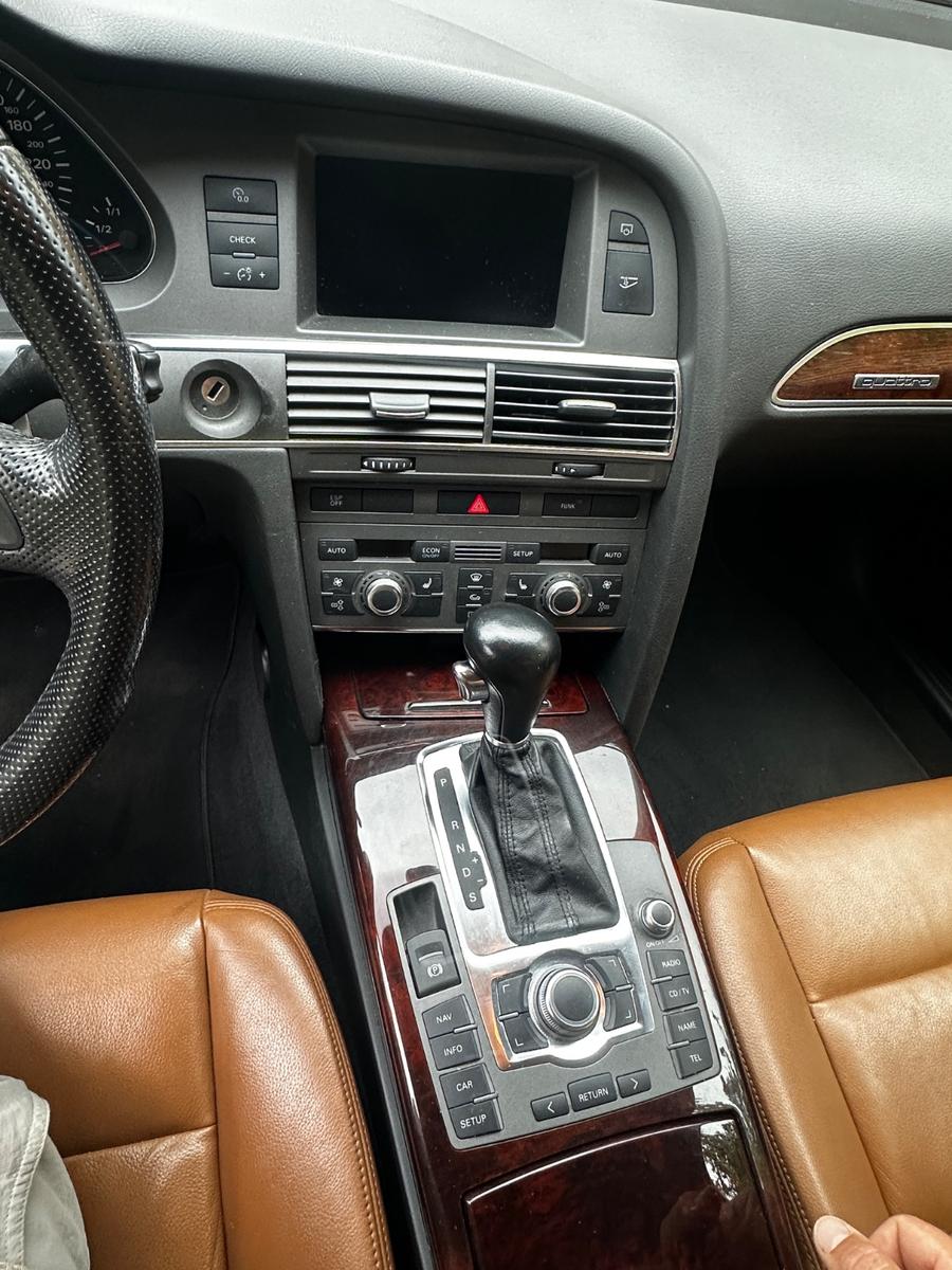 Audi Quattro 2005 — photo 11