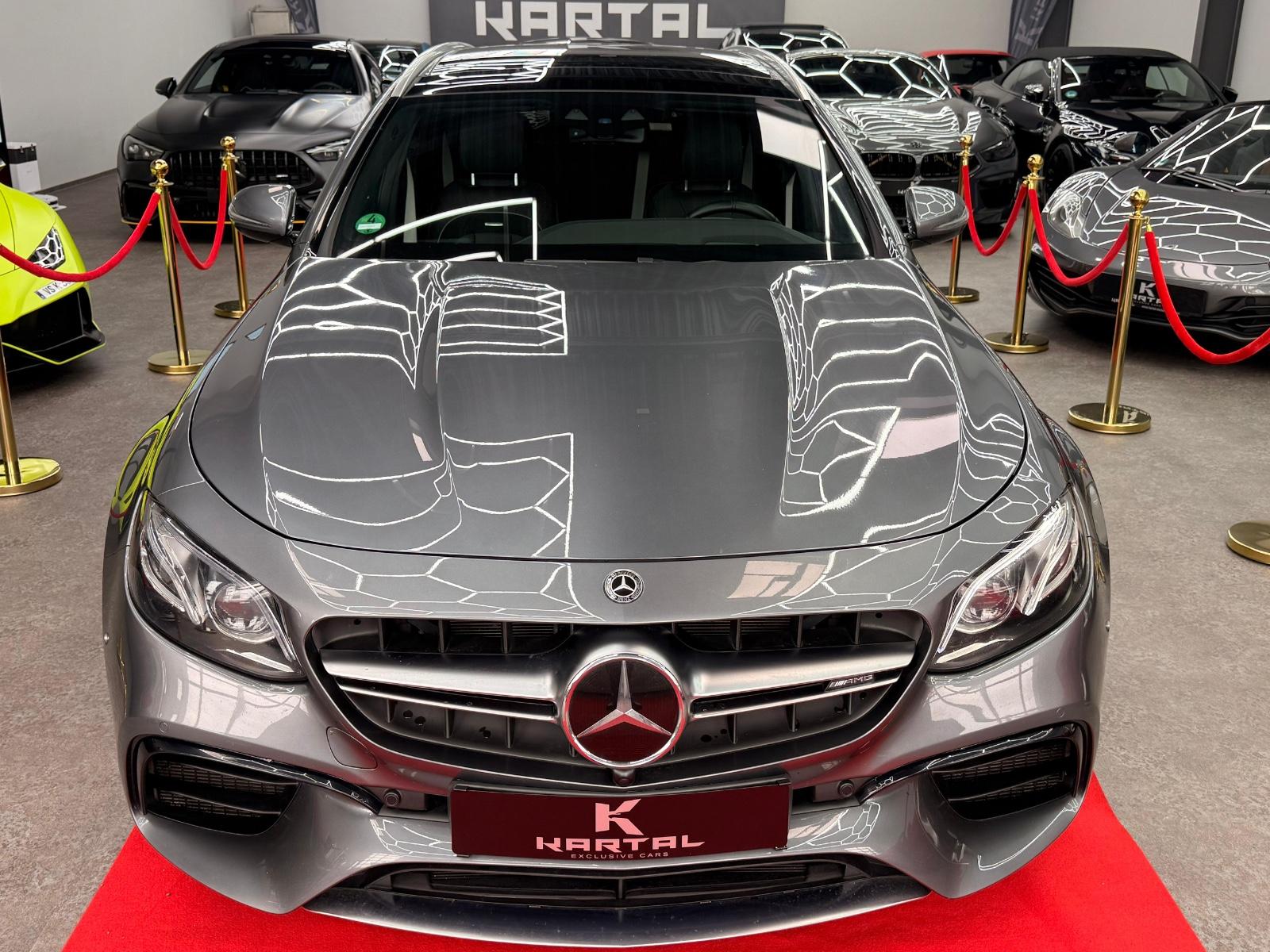 Mercedes-Benz T-Modell E 63 S AMG 4Matic *PANO*BURMESTER*VOLL