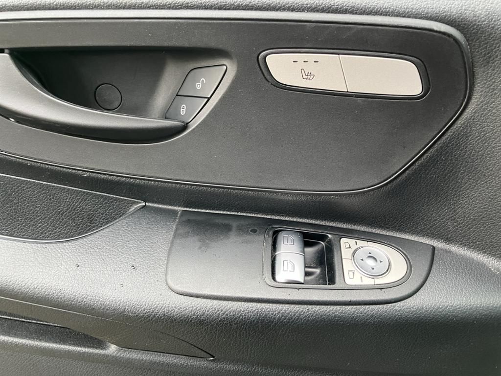 Fahrzeugabbildung Mercedes-Benz Vito 114 CDI Tourer PRO Lang AUT*Akustikglas*SHZ