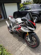 Aprilia RSV4 1100 - APRILIA RSV4 1100