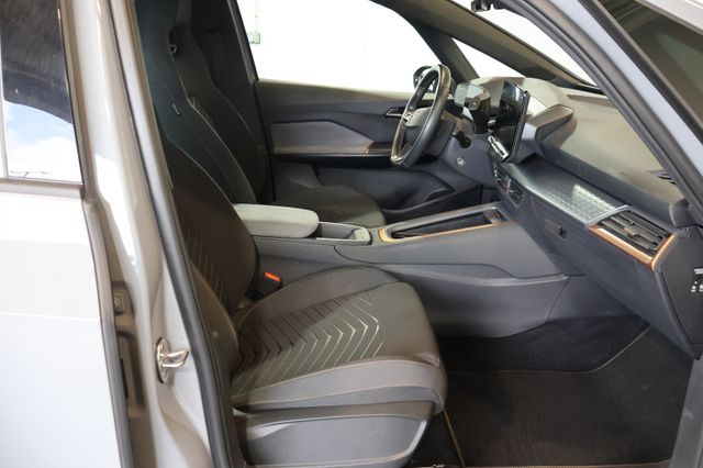Cupra Born WÄRMEPUMPE+FRONT+LANE+LED+CARPLAY+18"