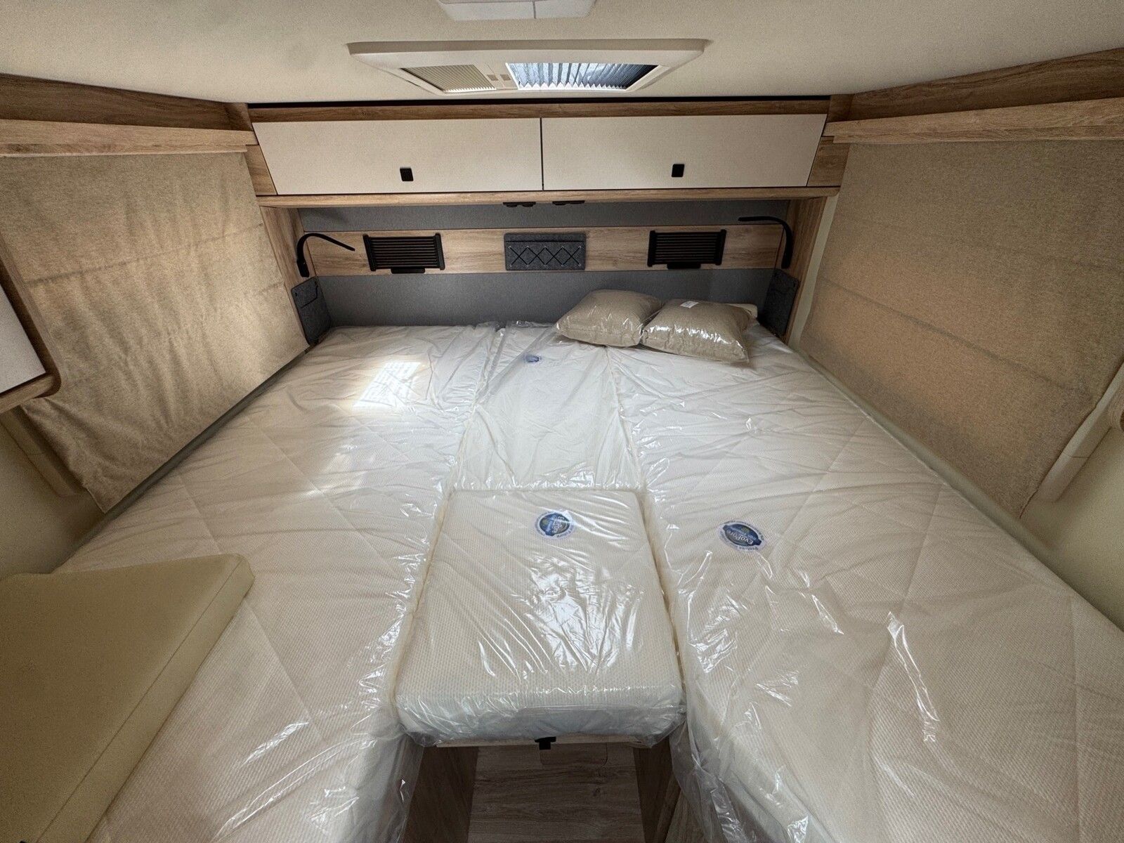 Fahrzeugabbildung Eura Mobil Xtura XT 686 EF Solar,Navi,Markise,Dieselheizung