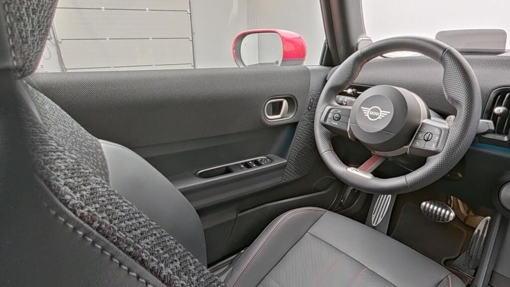 MINI John Cooper Works Cabrio - Bild 11