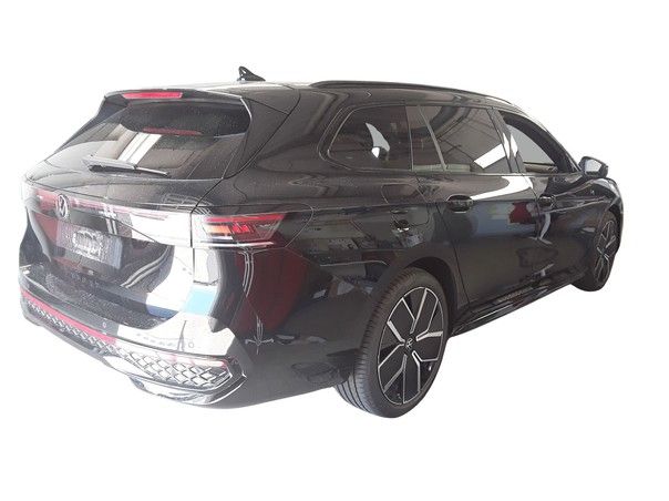 Volkswagen Passat Variant 1.5 eHybrid R-Line IQ.Light h/k imagem 3