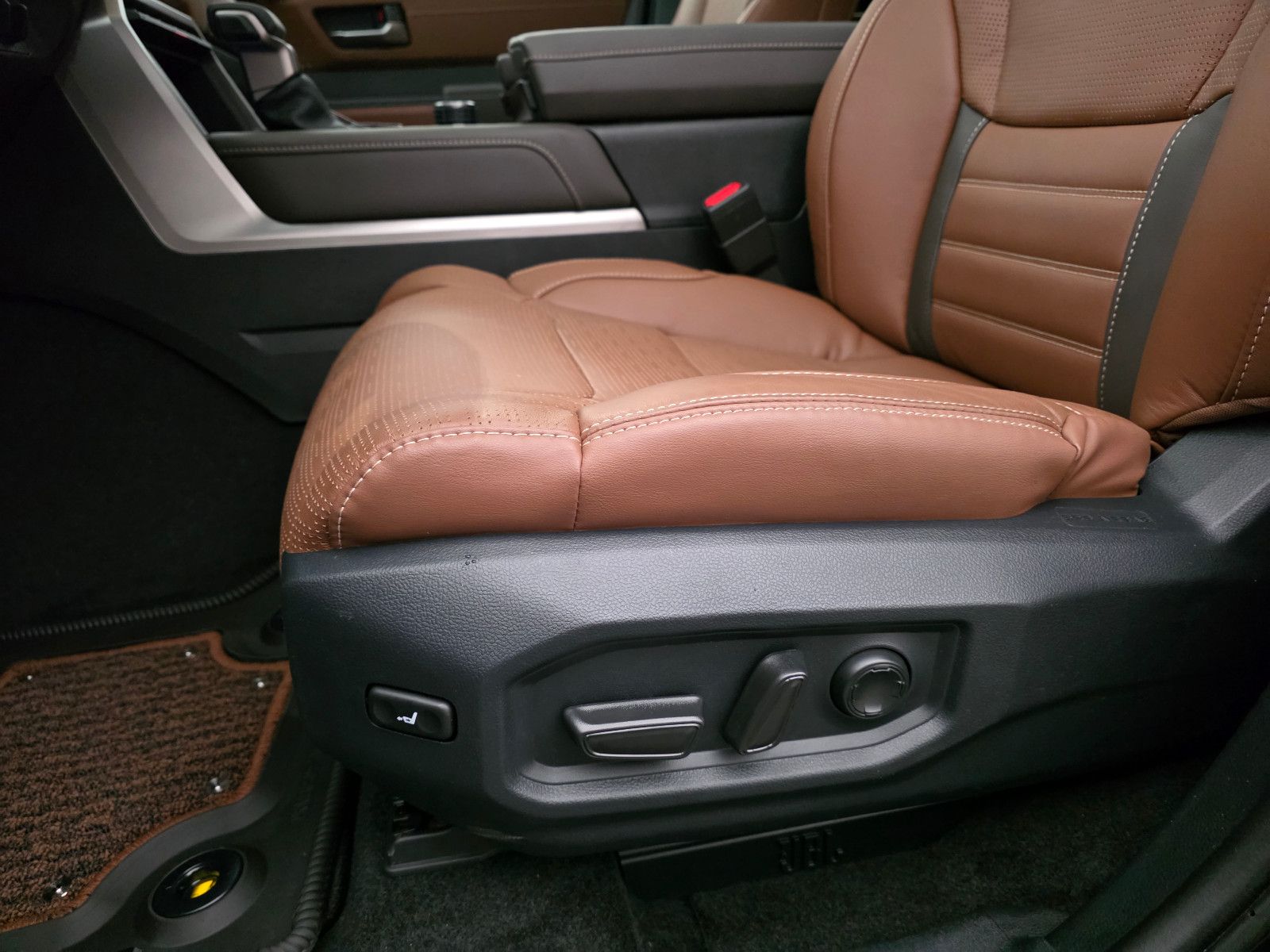 Fahrzeugabbildung Toyota Tundra 1794 Edition T1: 72.000 EURO ! Stock !