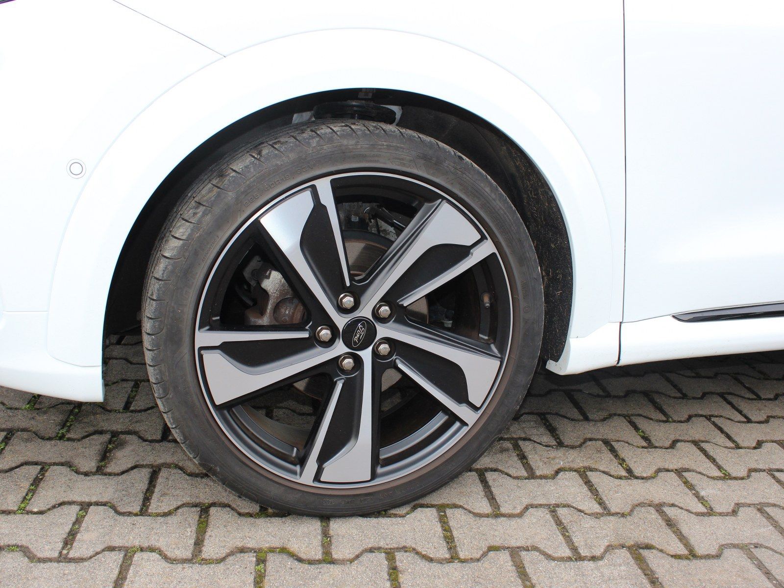 Fahrzeugabbildung Ford Puma Hybrid ST-Line X Start/Stopp