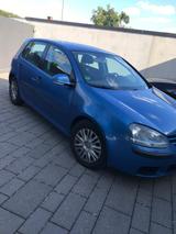 Volkswagen VW Golf 5  preiswert & zuverlässig - Volkswagen Golf: Preis