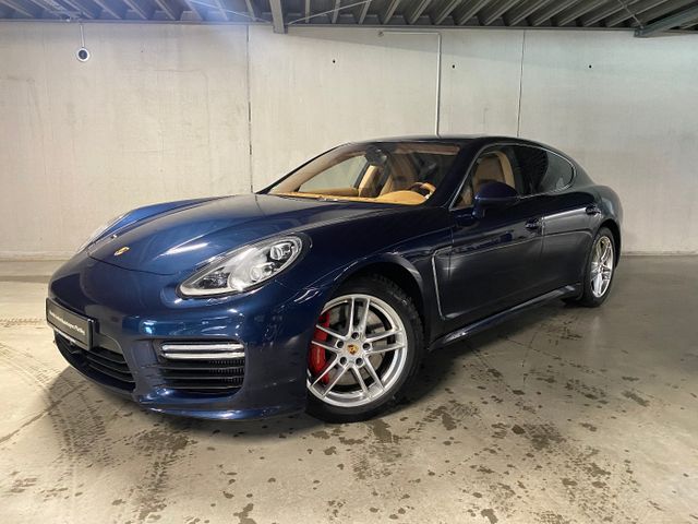 Porsche Panamera Turbo | Abstandsregeltempostat |