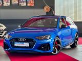 Audi RS4 Avant Sportabgas Pano Matrix Keramic B&O ACC - Audi RS4 mit Benzin-Antrieb: Blau, mit Apple Carplay