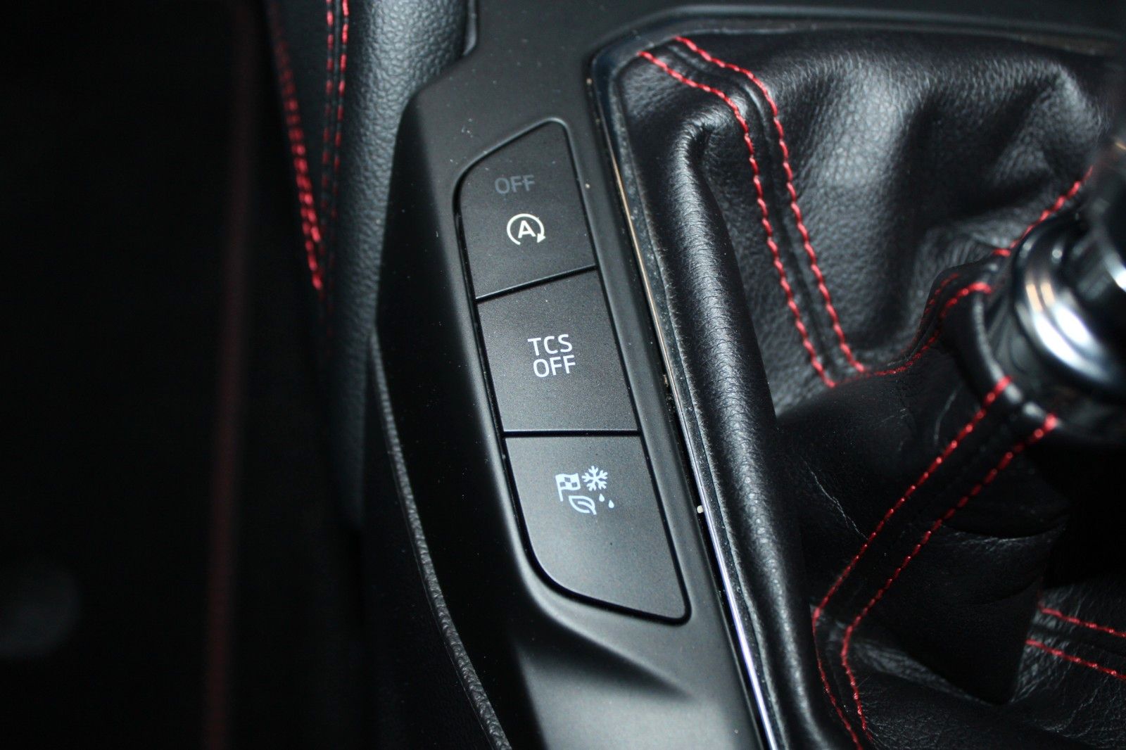 Fahrzeugabbildung Ford Focus ST-Line X Turnier AHK LED NAVI CAM WinterP