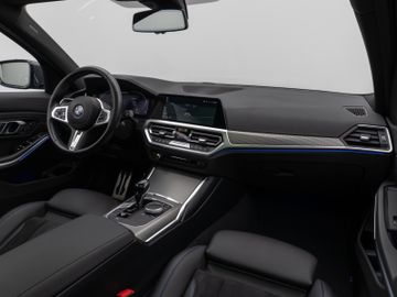 Fahrzeugabbildung BMW M340d xD 360°Panorama Laser HUD DAB Komfort 19"