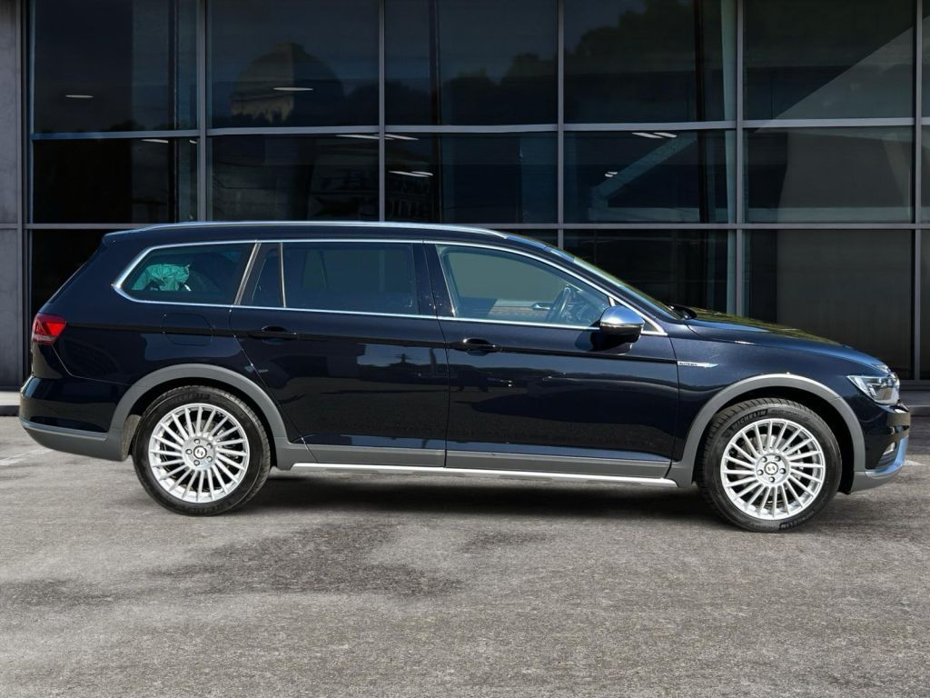 Fahrzeugabbildung Volkswagen Passat Alltrack 2.0 TDI SCR 4Motion DSG (BMT)