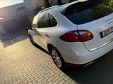 Porsche Cayenne Diesel -1.Hand ,Luftfederung Xenon Pano - Porsche Cayenne aus 2011 mit Diesel-Antrieb