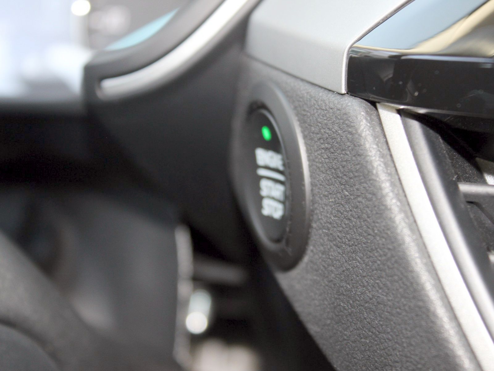 Fahrzeugabbildung Ford Kuga Plug-In Hybrid Cool & Connect