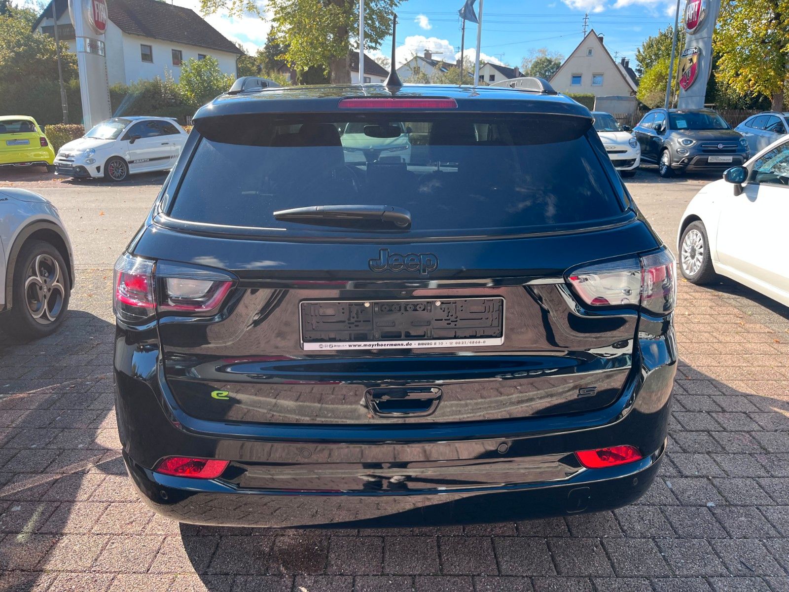 Fahrzeugabbildung Jeep Compass Summit Mild-Hybrid FWD