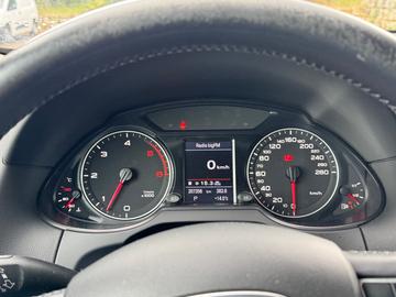 صورة 5 لـ 2009 AUDI Q5