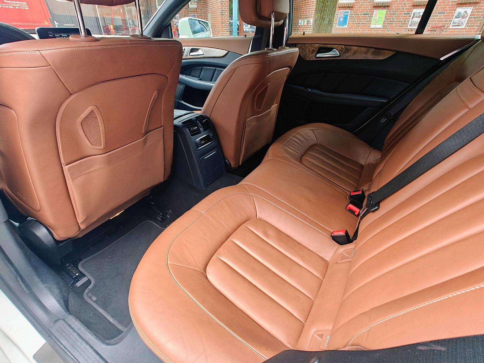 Mercedes-Benz CLS 250 CLS 250 CDI BlueTec MultiBeam /