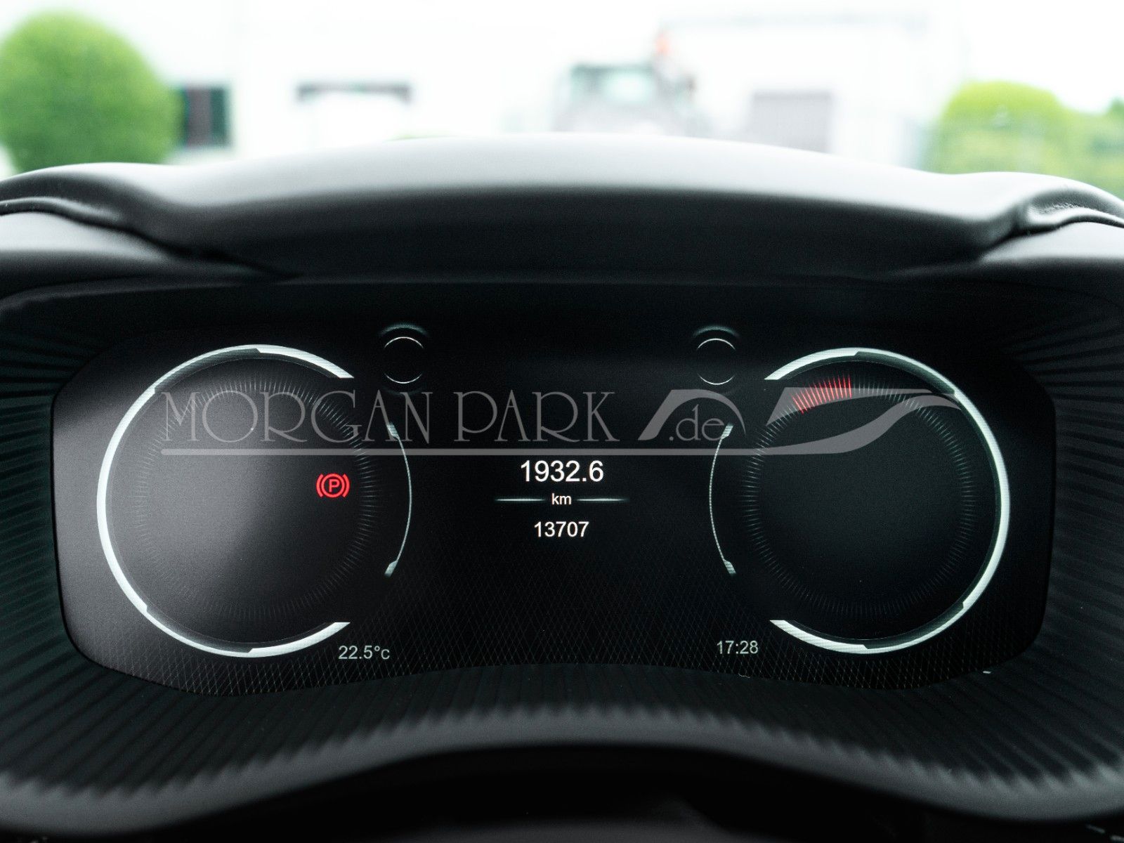 Fahrzeugabbildung Aston Martin DBX 707 1.Hd. MwSt. *Sonderlack* VOLL