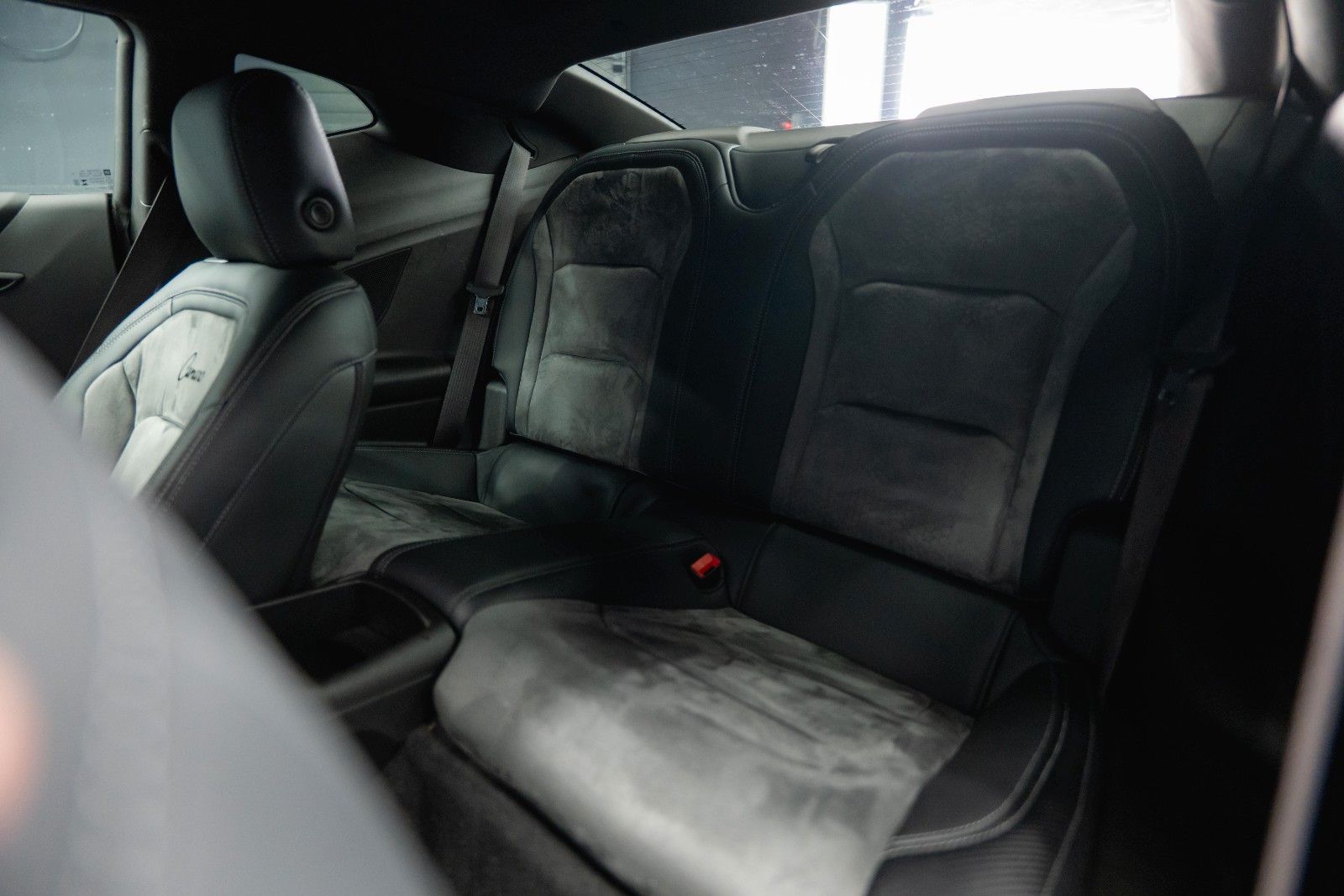 Fahrzeugabbildung Chevrolet Camaro 2.0 Turbo Coupe LT Package *CarPlay*19%